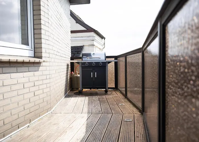 Smartfewo - Das Penthouse - Bbq - Balkon - Parkplatz